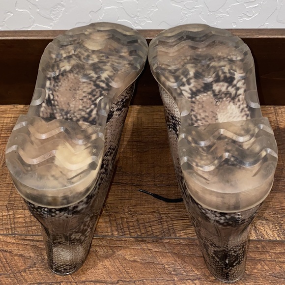 QUPID Jelly Python Lace Up Combat Moto Waterproof Boots “Dr. Marten-Inspired” - Picture 9 of 12